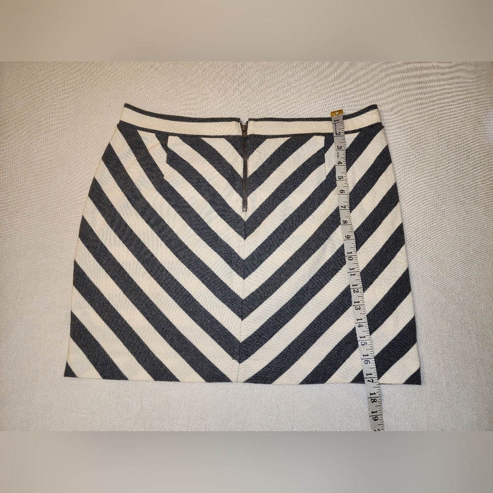 Gap Mini Skirts Bundle Size Medium - image 4
